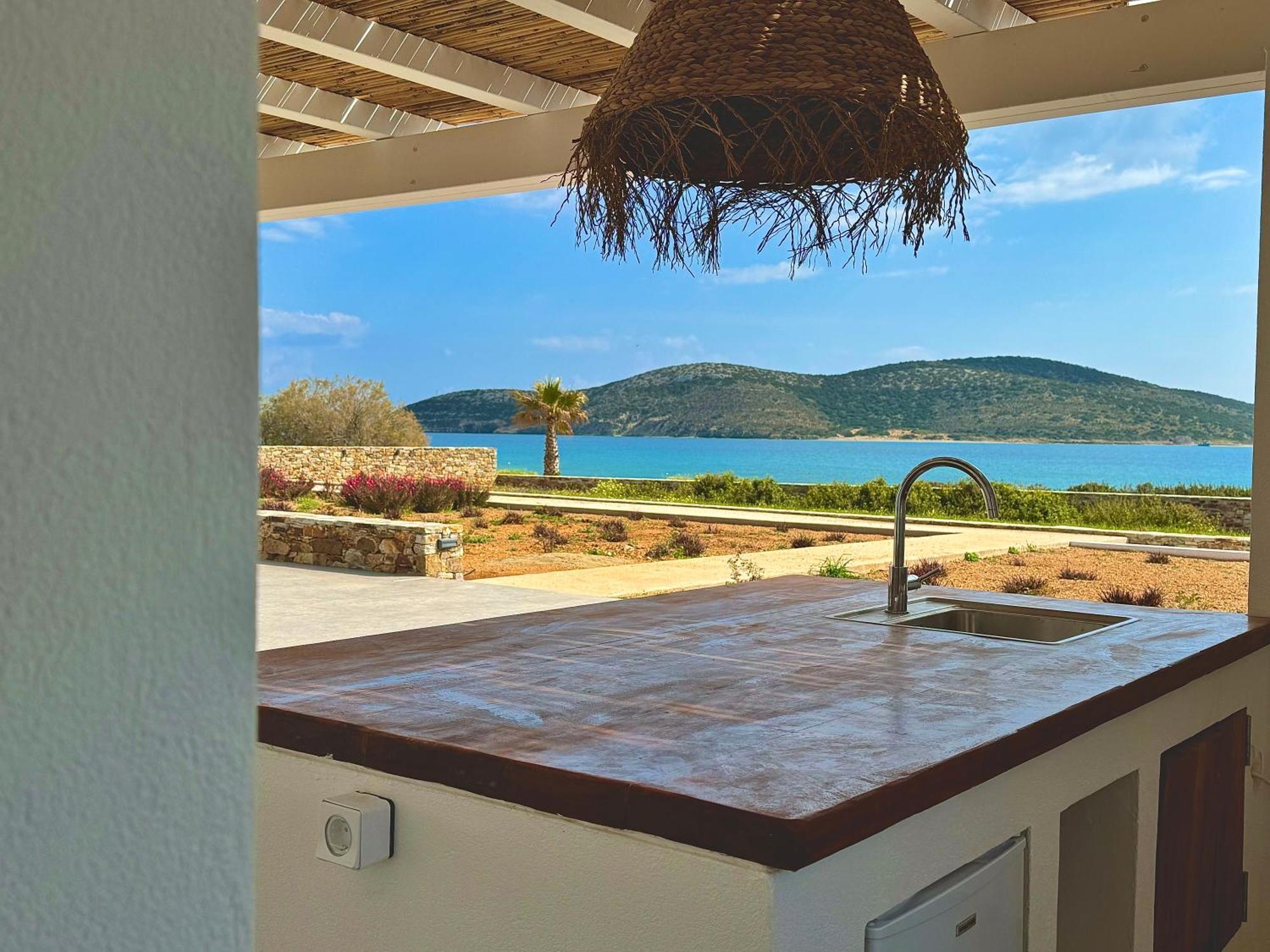 Farous Houses! Two Beachfront With An Amazing Sunset View Vakantiehuis Antiparos